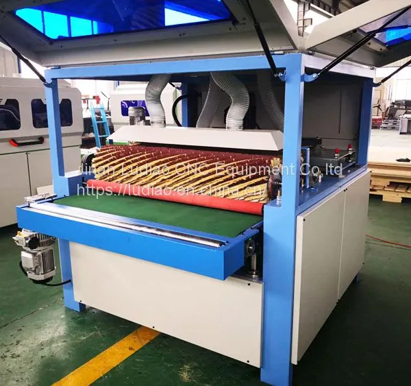 Solid Wood Plywood Wood Brush Polish Sanding Machine for Cabinet Door 1300mm Width Wood Sanding Brush Machine photo-5