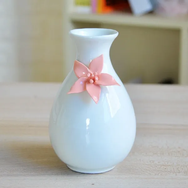 Modern Simple European Hand Made Small White Ceramic Flower Vase For Showroom Decor photo-3