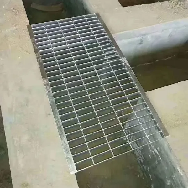 Heavy Duty Platform Grating Hot Dip Galvanized Steel Grating for Offshore Industrial Platform photo-2