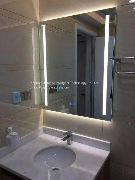 Custom HD Smart Hotel Led Bathroom Mirror photo-3