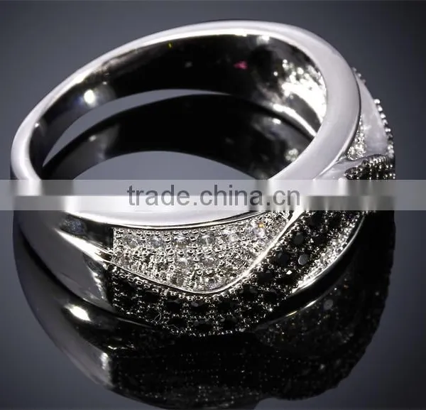 Trending Style Curve Wavy Pattern Jet & Clear Zirconia Stones Party Jewelry Ring photo-4