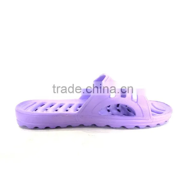 Breathable and Comfortable Soft Women Bathroom Slippers photo-3