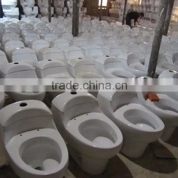 Ceramic Single Piece Washdown Toilet/ Cheap One Piece wc Toilet photo-6
