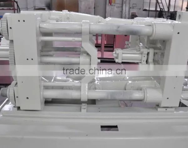 Servo Motor Small Injection Moulding Machine photo-5