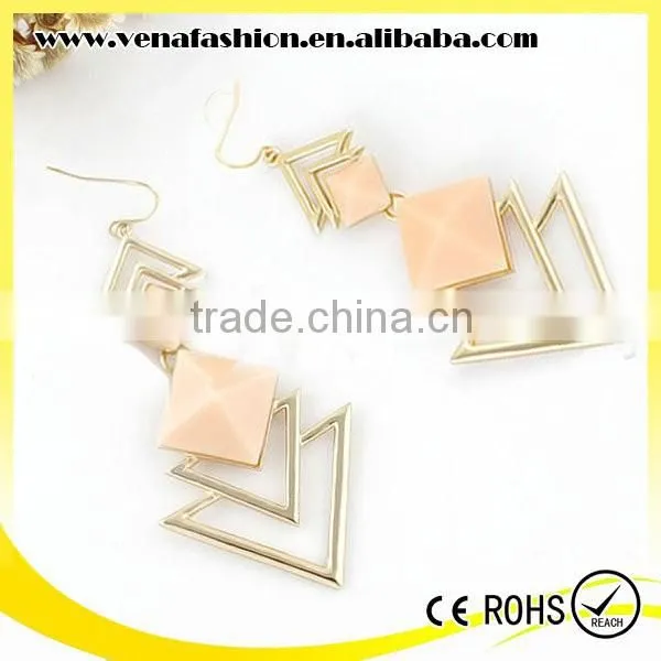 Popular Fashion Jewelry in Europe Teenage Dubai Triangle Earring photo-4