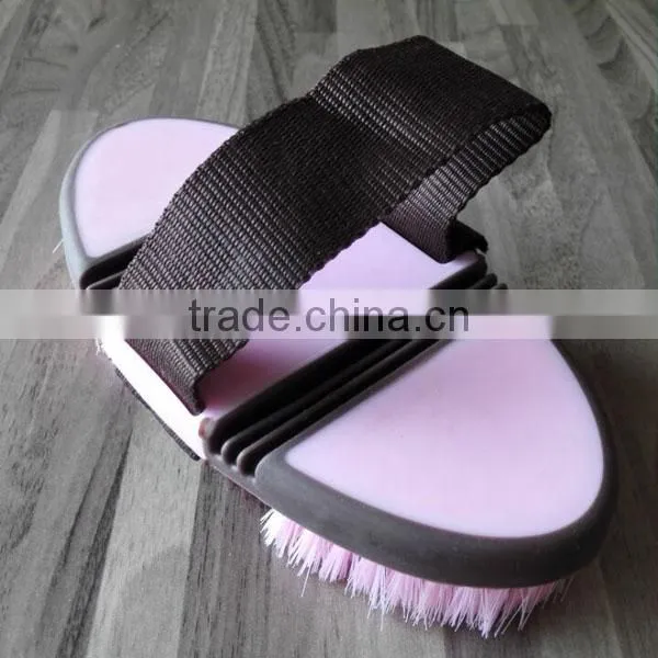EQUESTRIAN HORSE GROOMING KIT HORSE GROOMING BRUSHES WITH CARRY BAG HORSE GROOMING KIT WHOLESALE HORSE GROOMING BRUSHES photo-4