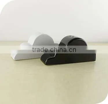 High Quality Cloud Ceramic Salt and Pepper Shakers Set photo-2