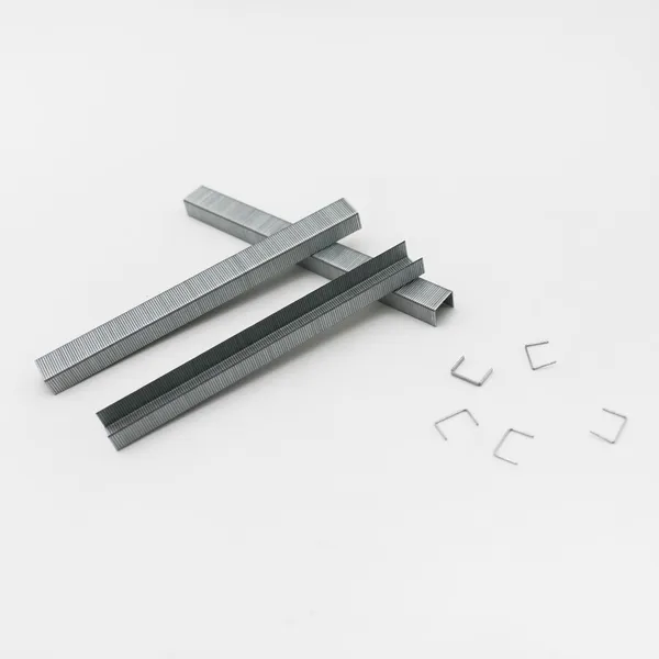 High Quality Small Box Staples Regular 131/8 Staples 5000 Pieces Box 13/6 13/8 Staples photo-4