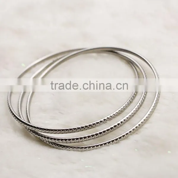 European American Textured Stainless Steel 3pcs Thin Silver Bangle Bracelet photo-5