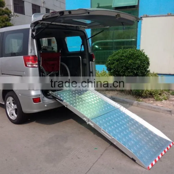 China Famous BMWR-2 Aluminum Manual Folding Ramps for Van and Minibus photo-3