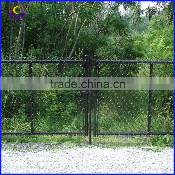 Galvanized PVC Coated Residential Chain Link Fence photo-5