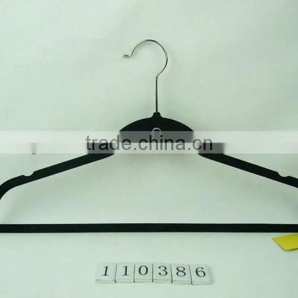 Magic Non-slip Soft Velvet Cloth Hanger With Necktie Bar