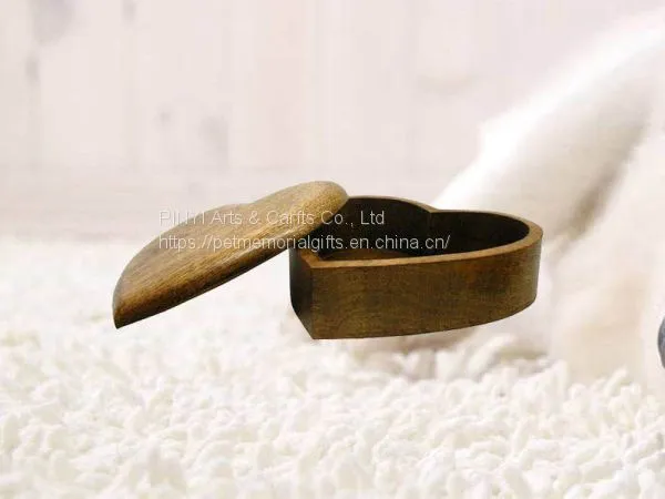 Good Quality Natural Walnut Heart Shape Blank Laser Engrave Pet Tribute Memorial Keepsake Urn Box