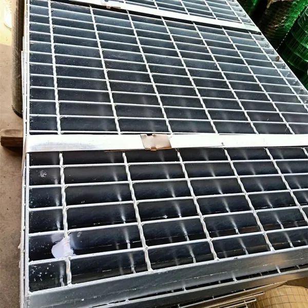 Hot-dip Galvanized Trench Covers, Stainless Steel Drainage Covers, Load-bearing Steel Gratings. How Much Does the Manufacturer Quote Directly?