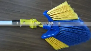 CORNER BRUSH