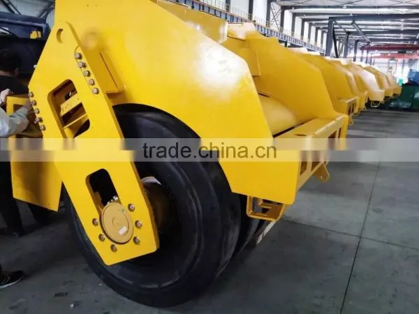 LDR210H Combination Tyre Vibratory Roller photo-3