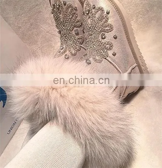 Aidocrystal Wholesale Factory Price 2016 Fashion Warm Plush Women's Boots With Rhinestone photo-3