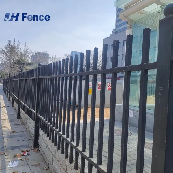 Heavy Duty Steel Mesh Temporary Fence System With Secure Gates for Construction Sites photo-2