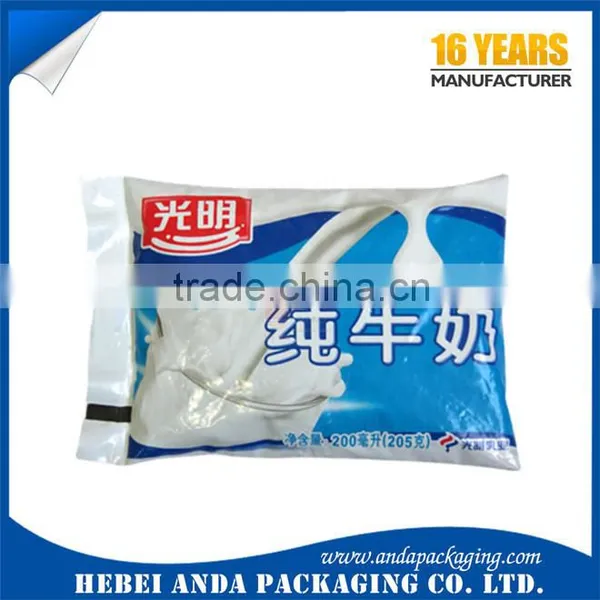 Printing Black/white Milk 3-layer Co-extrusion PE Film/fresh Milk Packaging Plastic Black and White Film photo-3