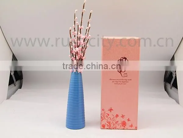 reed diffuser with natural sticks and flowers for gift set