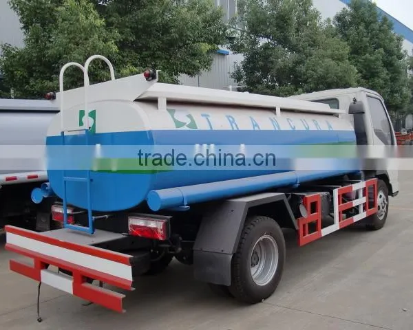 Mini Fuel Tank Truck Made in China JAC 3.5-5cbm Mini Fuel Tank Truck photo-3