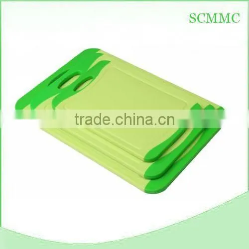 Non-slip Antimicrobial TPE Handle Plastic Cutting Board photo-3