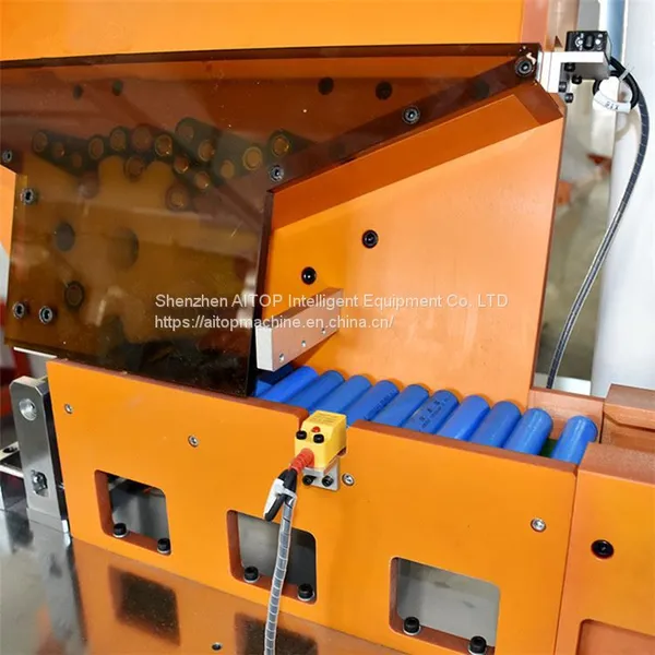 18650/26650/32650 Automatic 21700 Insulation Paper Sticking Machine photo-4