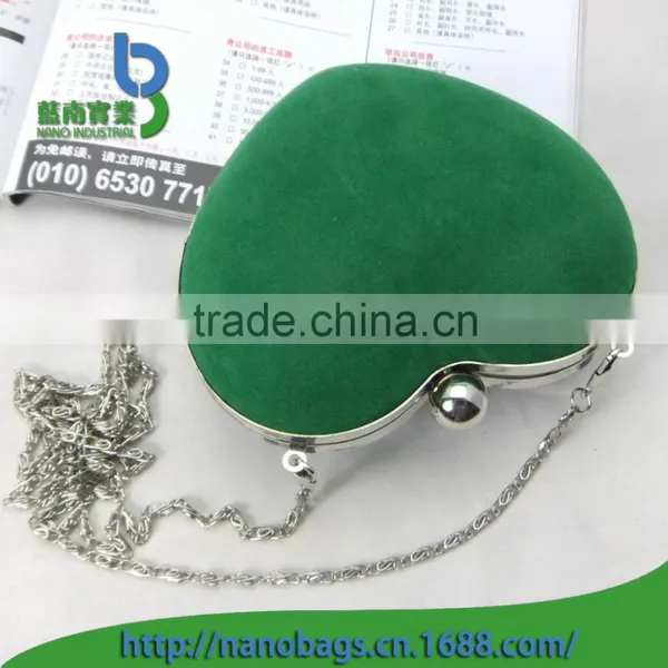 Elegant Green Heart-shaped Ladies Evening Handbag