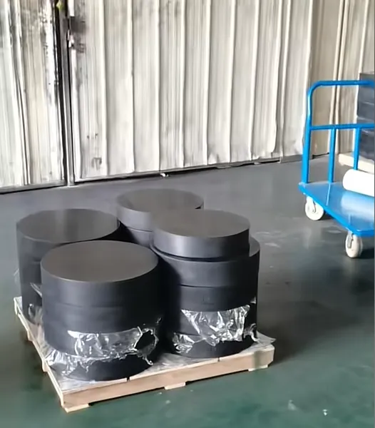 Black Rubber Cylinder Pad for Vibration Damping and Shock Absorption photo-3