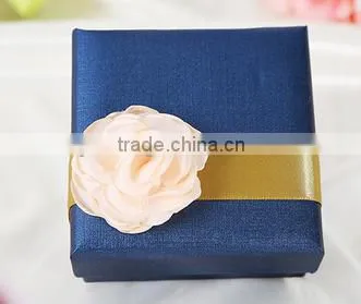 Custom New Design Portable Paper Food Packaging Box / Gift Box / Gift Paper Box photo-6