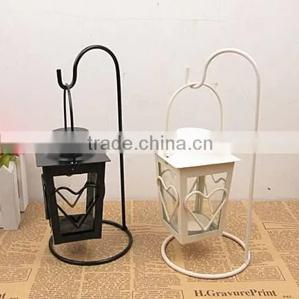 New Design Heart Shaped Retro Candlestick Classical European-style Metal Candle Holder for Home Decoration photo-2