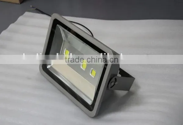 Factory Supply High Quality Ip65 Waterproof 200w Outdoor Led Flood Light photo-3