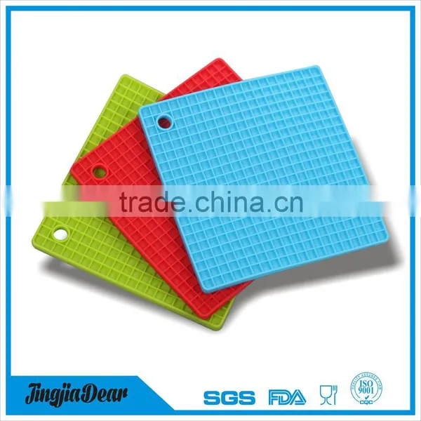 Popular and Widely Applicated Silicone Pot Holder for Different Uses
