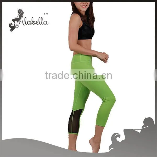 Classic 7/8 Green Yoga Mesh Capri Leggings photo-2