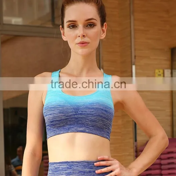 Zm10727a Wholesale Gradient Color Yoga Bra New Design Fashion Wireless Fitness Sports Bra