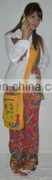 Ladies Reversible Canvas Printed Women's Hangbags photo-4