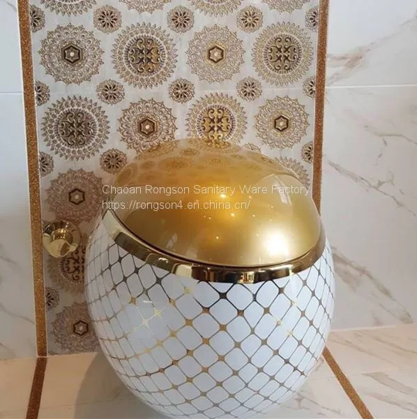 Luxury Golden Ceramic Egg Shape Bathroom Wall Hung Toilet With Good Quality Bowl From China