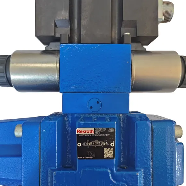Rxeroth New 4WRZE10W6-50-7X/6EG24N9K31/F1D3V R900939922 Proportional Solenoid Hydraulic Flow Control Valve R900939922 photo-3
