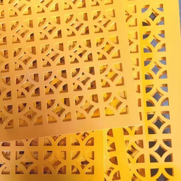 Perforated Mesh Screen for Concrete Reinforcement in Construction Projects