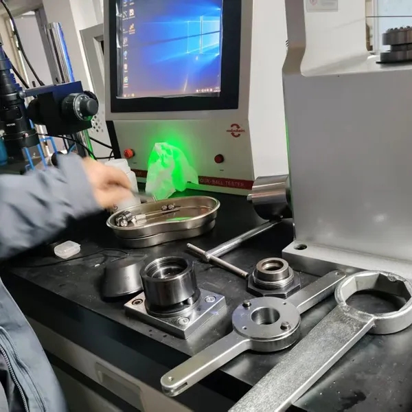 ASTM D4172 ADDITION Auto Lubricant Anti Wear Performance Tester ASTM D2596 Four Ball Wear Test Machine photo-2