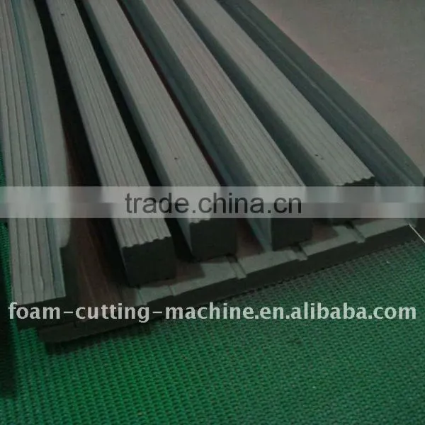 CNC EVA Cutting Machine (with Moving Table) CNC-FM20H photo-2