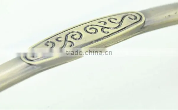 Zinc Alloy Wardrobe Door Handles photo-4