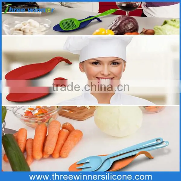 Colorful Dish Wash Sate Silicone Spoon Rest Spoon Holder photo-6