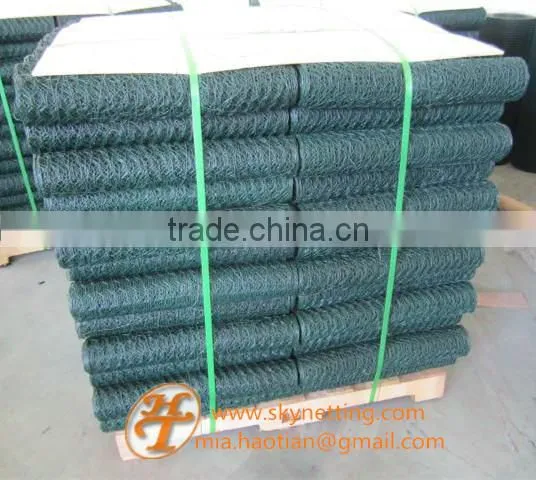 Galvanized Wire Woven Hexagonal Mesh Chicken Fencing photo-3