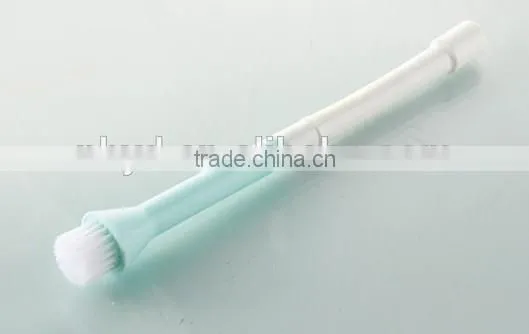 2017 Wholesale Kitchen Accessory Cleaning Tool PVC Brush photo-5