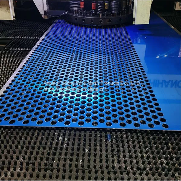 Pattern Custom Metal Protective Plate Fluorocarbon Aluminum Plate Punching Mesh Plate photo-4