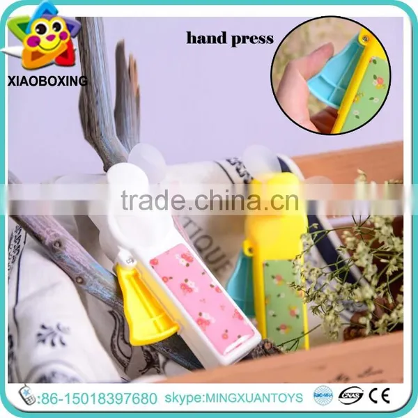 Hot-selling Raw Material Micro Hanging Fan Toys for Promotion photo-4