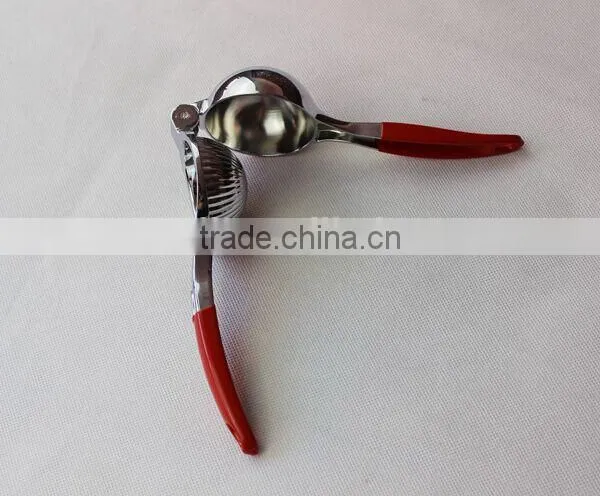 LM-106 Mirror Finish Lemon Squeezer With Rubber Soft Handle photo-2