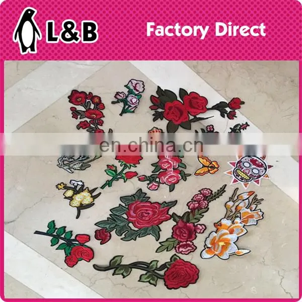 2017 Hot Selling Embroidery Flower Patch Custom Garment Patch photo-4