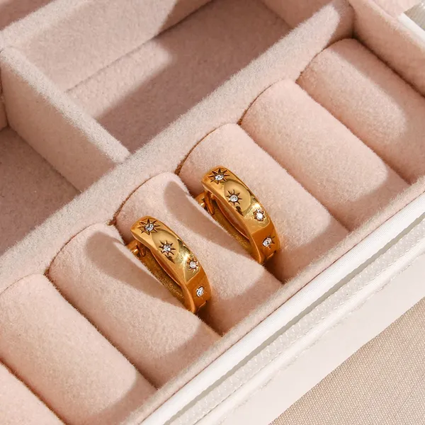 Aretes de acero inoxidable OEM para marcas de moda - Diseños personalizados en acero 304 - Adecuados para el uso diario, fiestas y regalos - Pequeño pedido mínimo